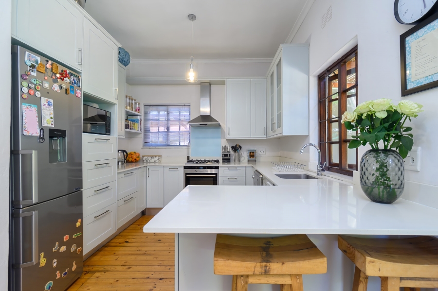 3 Bedroom Property for Sale in Claremont Western Cape